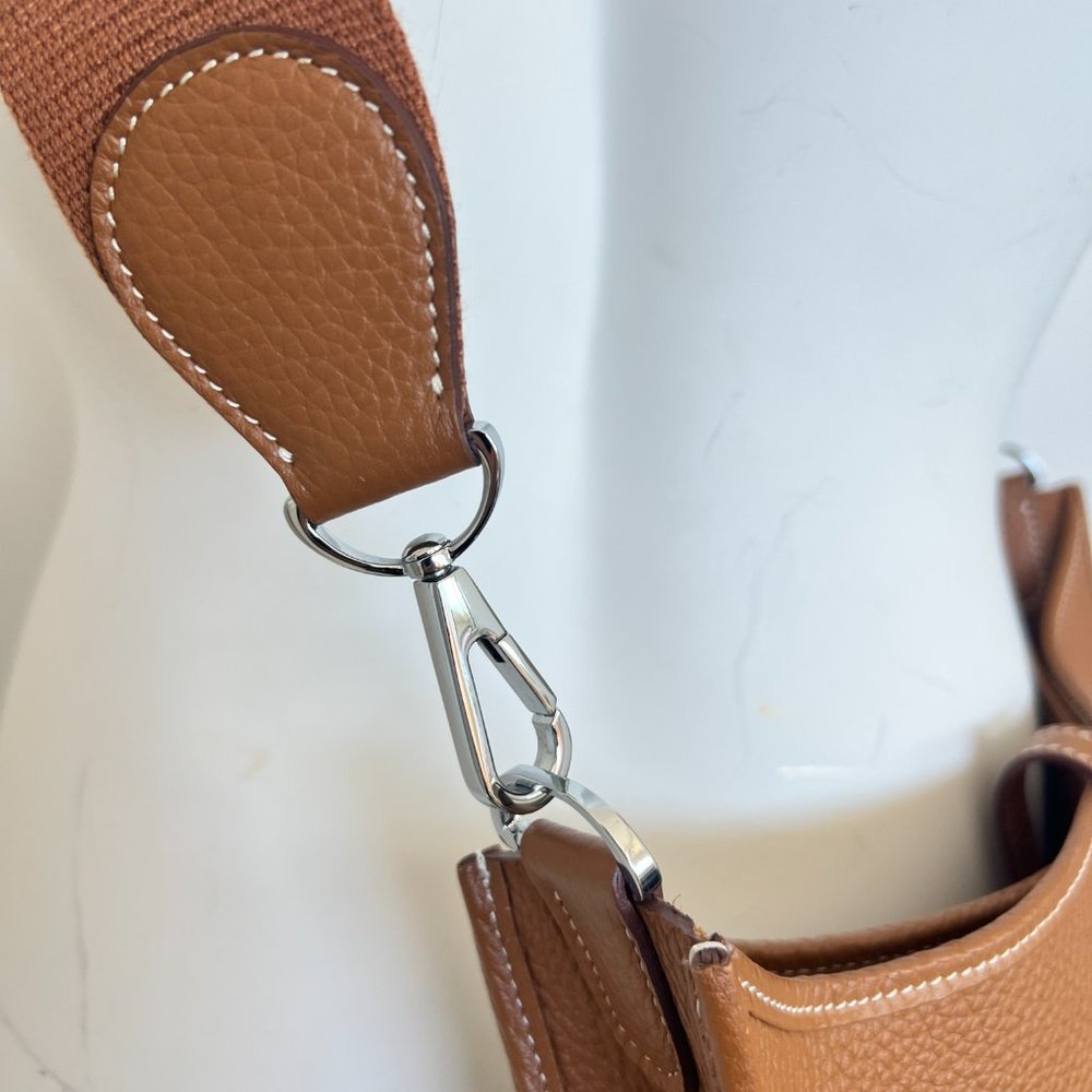 Evelyne III PM Gold Clemence Bag w/ Silver Hardware - Picture 8 of 16